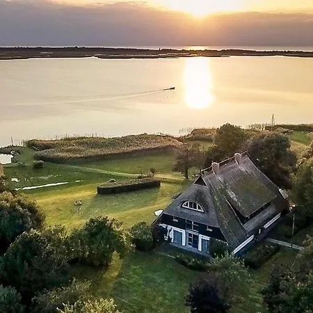 Hof Zeesenblick 01 Lägenhet Wustrow (Fischland)